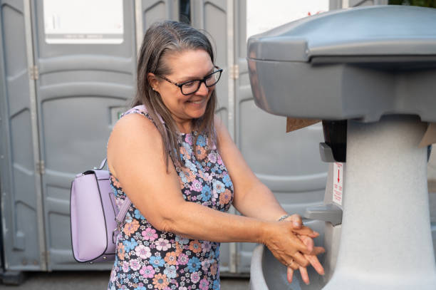Best Luxury portable toilet rental  in Urbana, MD